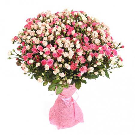 Букет 51 кустовая роза: нежно-розовые + розовые 50 см