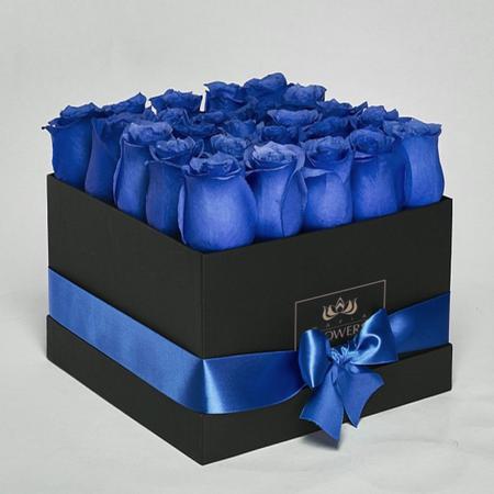 25 синих роз в черной коробке